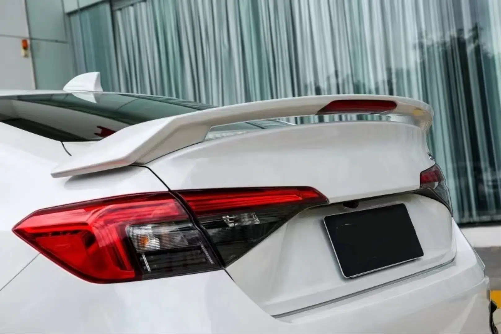 2022 CIVIC MODULO IŞIKLI SPOILER - BOYASIZ