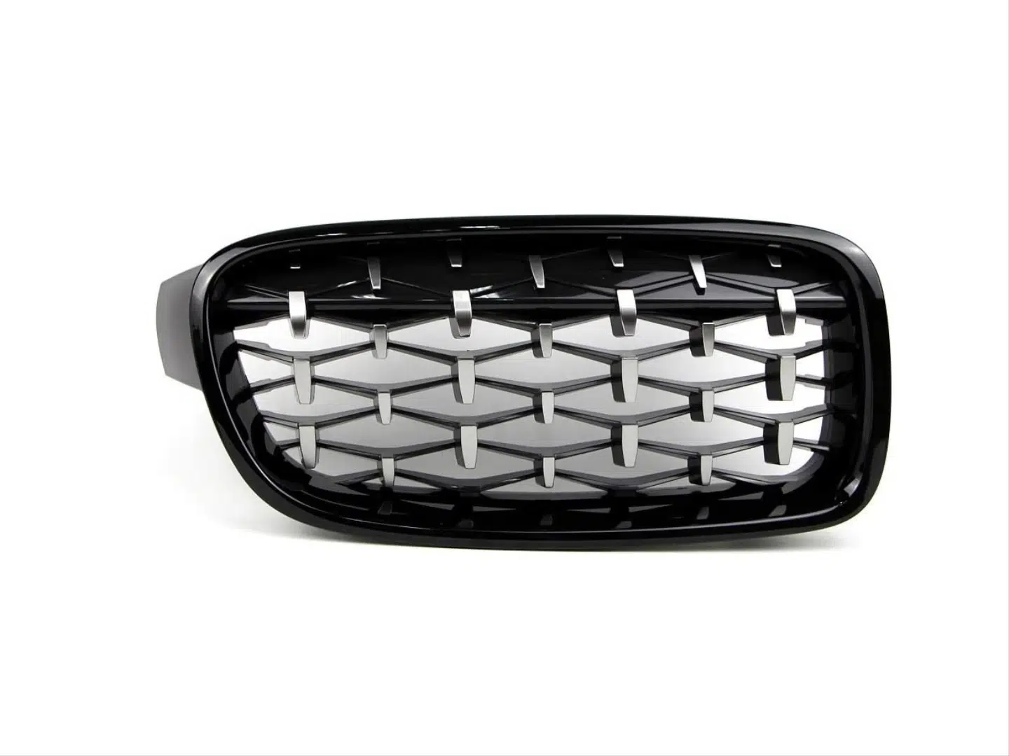 3 SERISI F30 2012-2018 IÇIN UYUMLU DIAMOND PANJUR (BÖBREK) PIANO BLACK