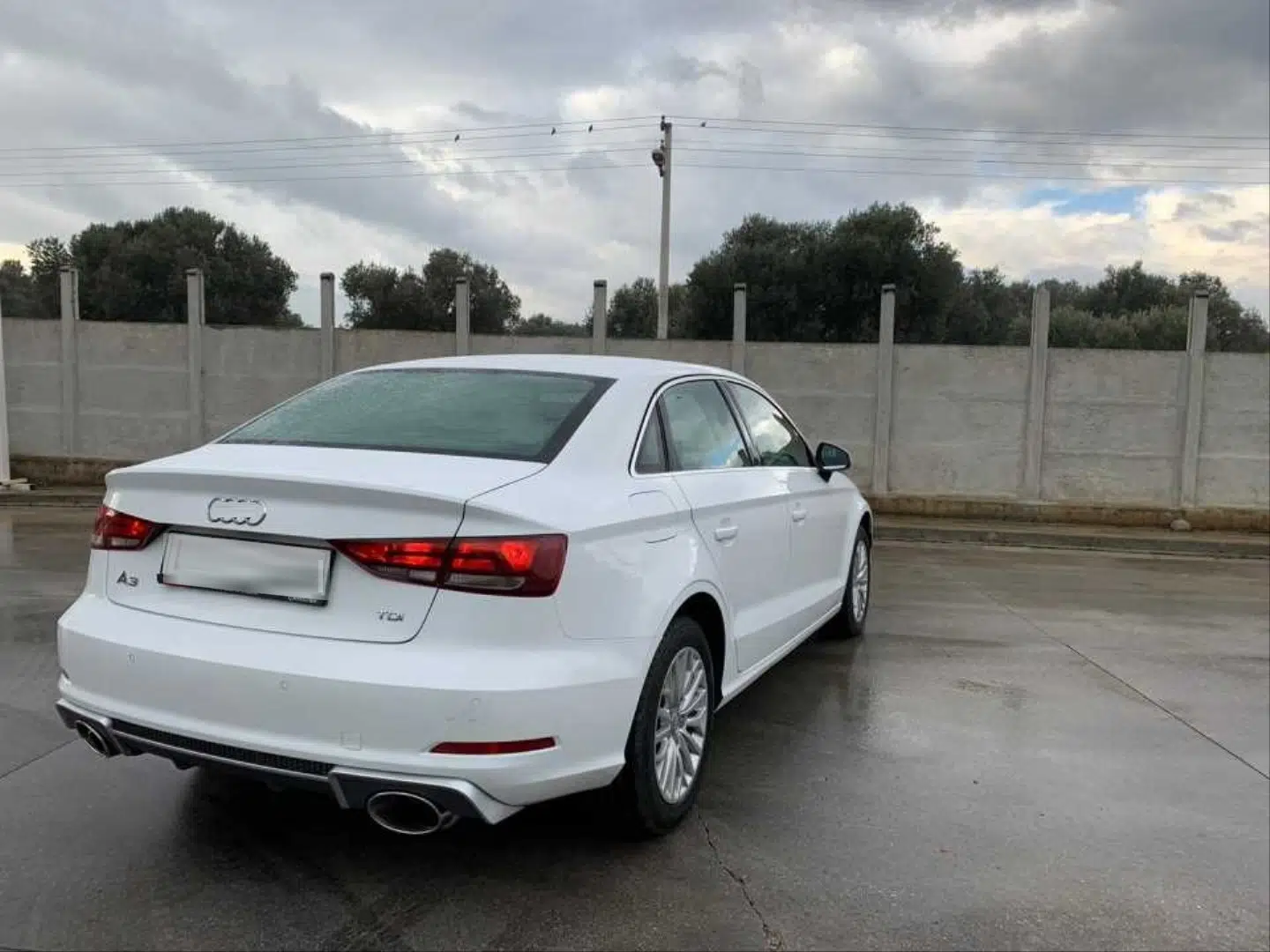 A3 2013-2016 SEDAN IÇIN UYUMLU RS3 DIFUZOR(NORMAL TAMPON)