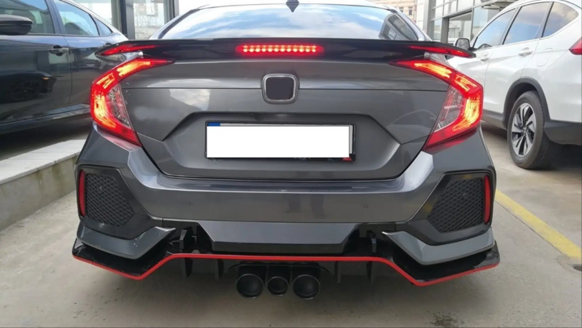 CIVIC FC5 2016-2020 IÇIN UYUMLU TURBO SI SPOILER REFLEKTÖRLÜ (BOYASIZ)
