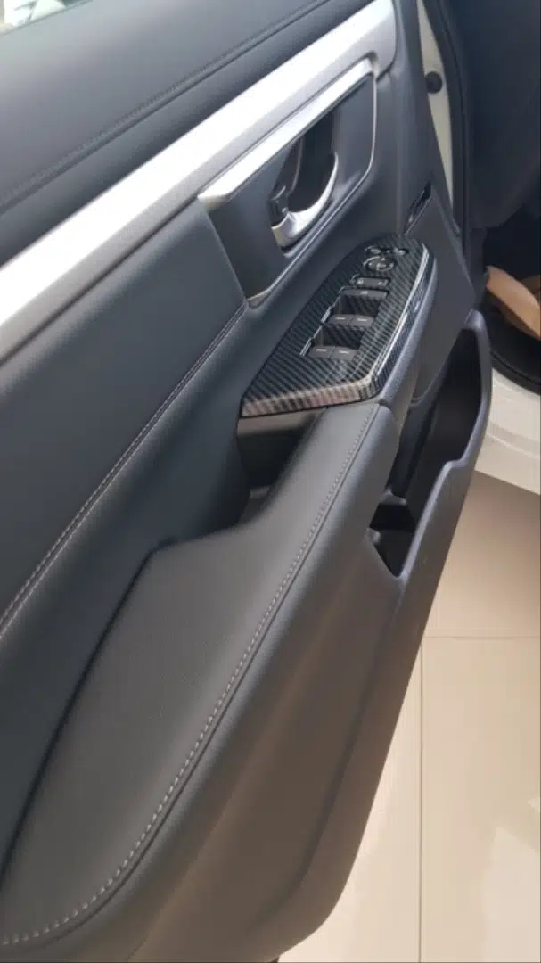 CR-V 2018-2021 IÇIN UYUMLU KAPI KOLÇAK KAPLAMA KARBON