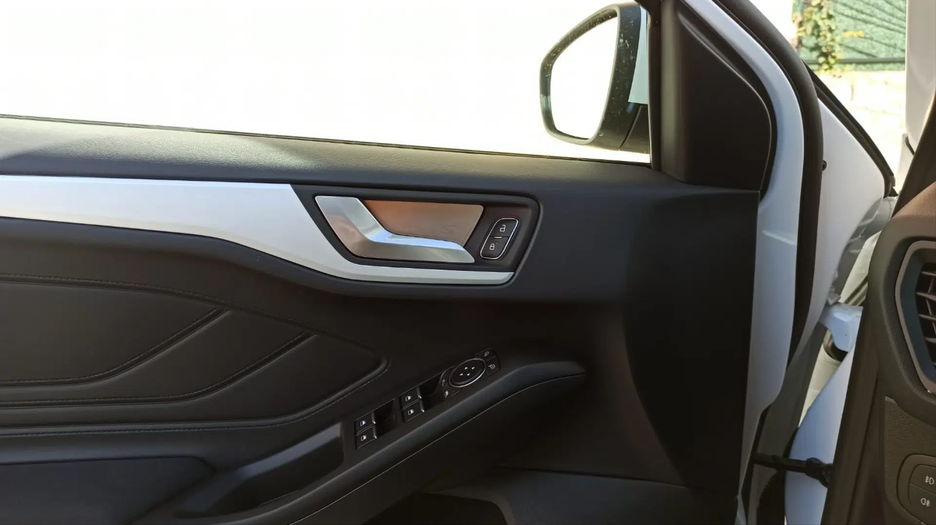 FOCUS IÇIN UYUMLU 2019+ KAPI KOLU IC AÇMA KAPLAMA-SILVER