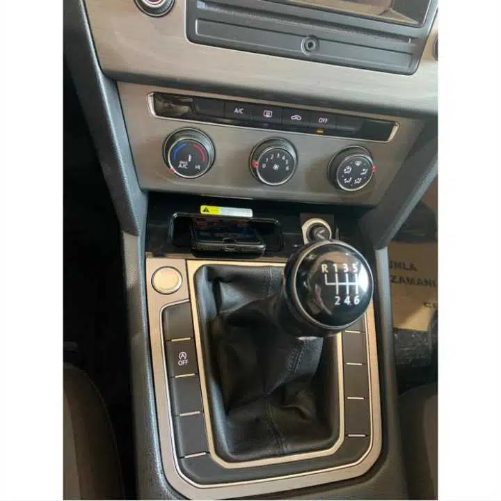 PASSAT 2015+ IÇIN UYUMLU B8 KABLOSUZ SARJ STANDI